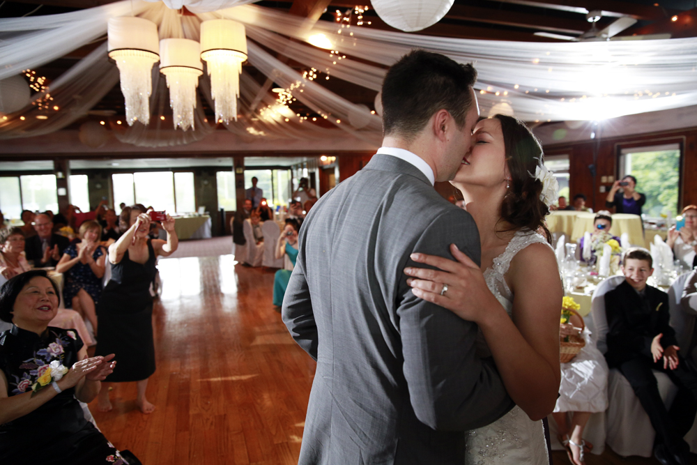 https://www.ottawaweddingmagazine.com/wp-content/uploads/2013/07/justine-jason0174.jpg