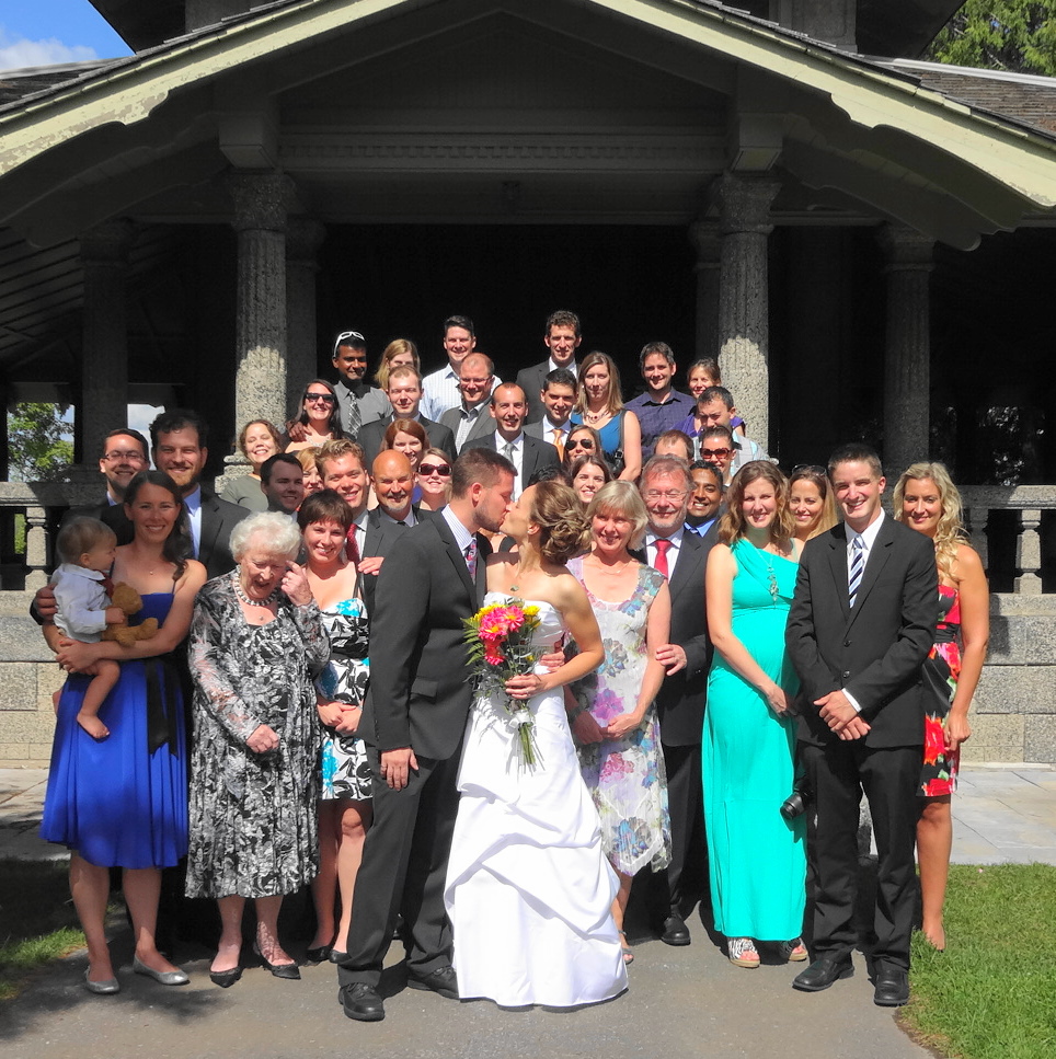 https://www.ottawaweddingmagazine.com/wp-content/uploads/2013/08/corinnestewart.jpg