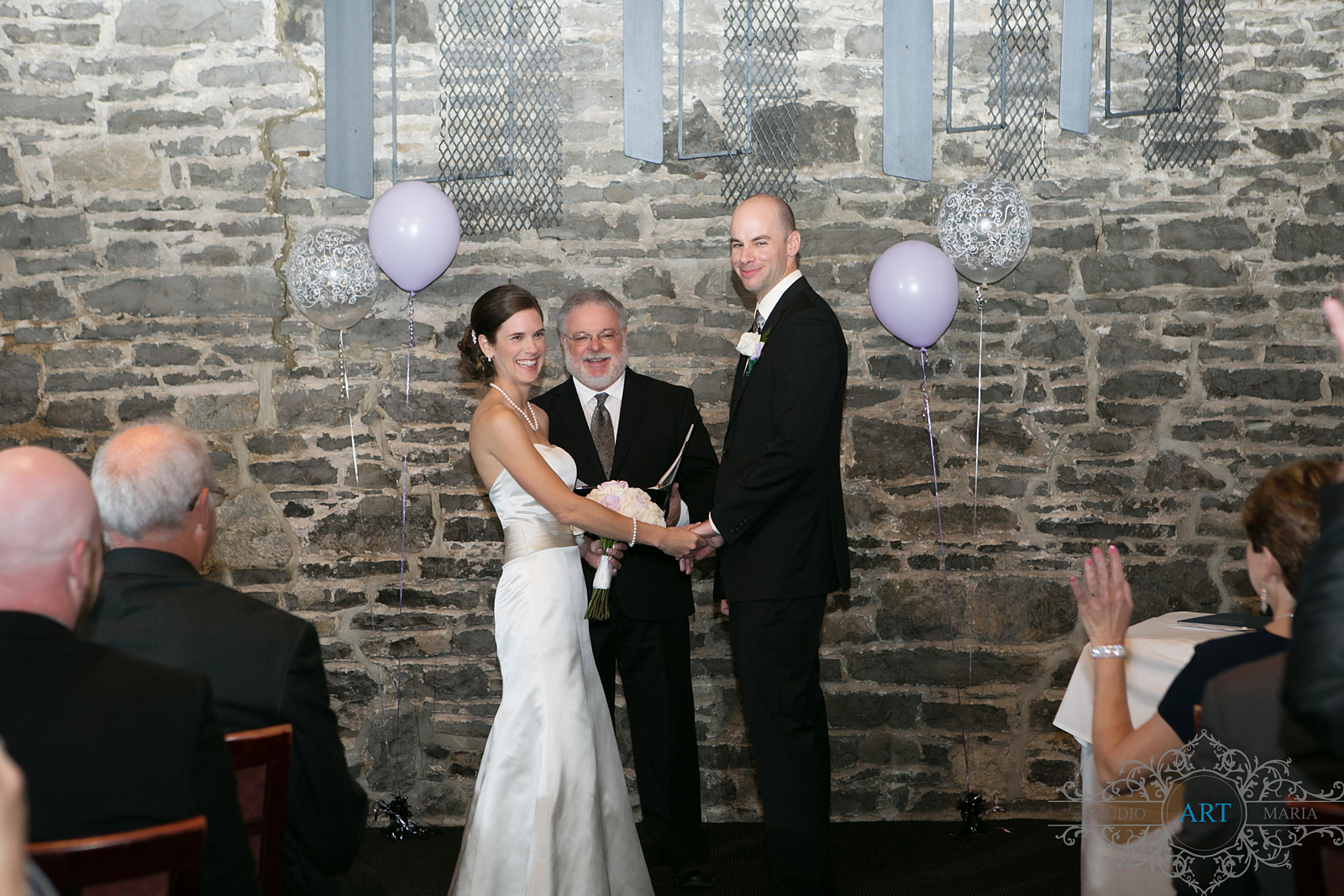 https://www.ottawaweddingmagazine.com/wp-content/uploads/2013/11/wedding-pictures-355.jpg