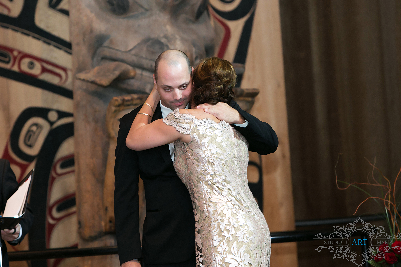 https://www.ottawaweddingmagazine.com/wp-content/uploads/2013/11/wedding-pictures-787.jpg
