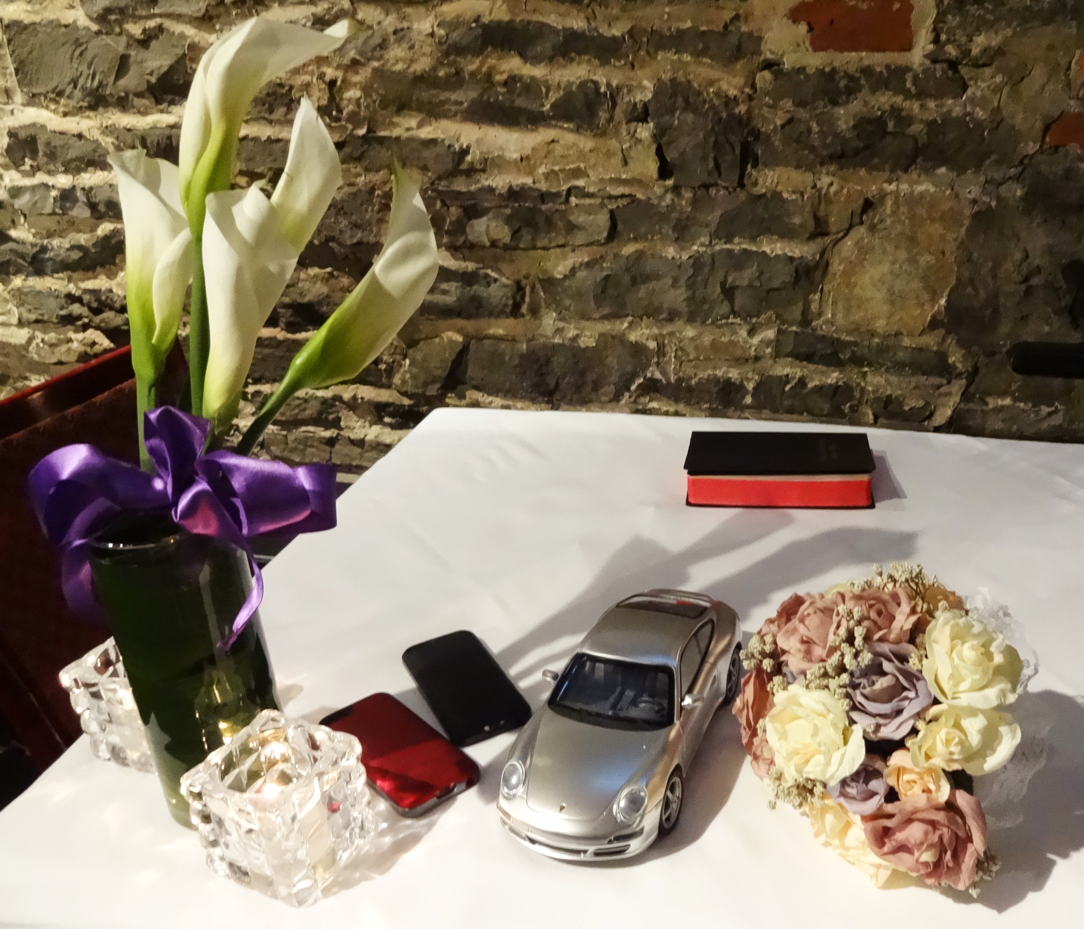 https://www.ottawaweddingmagazine.com/wp-content/uploads/2014/03/table.jpg
