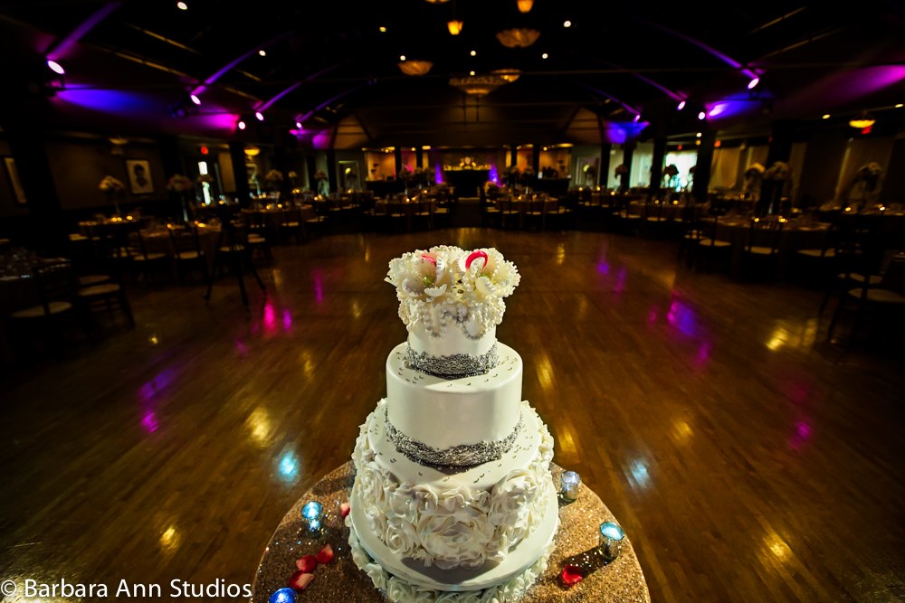 https://www.ottawaweddingmagazine.com/wp-content/uploads/2014/12/0x1a5856.jpg