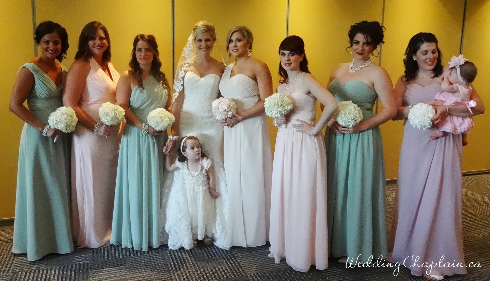 https://www.ottawaweddingmagazine.com/wp-content/uploads/2014/12/alisha-party.jpg
