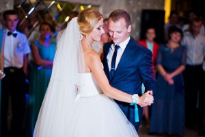 First wedding dance of maried couple