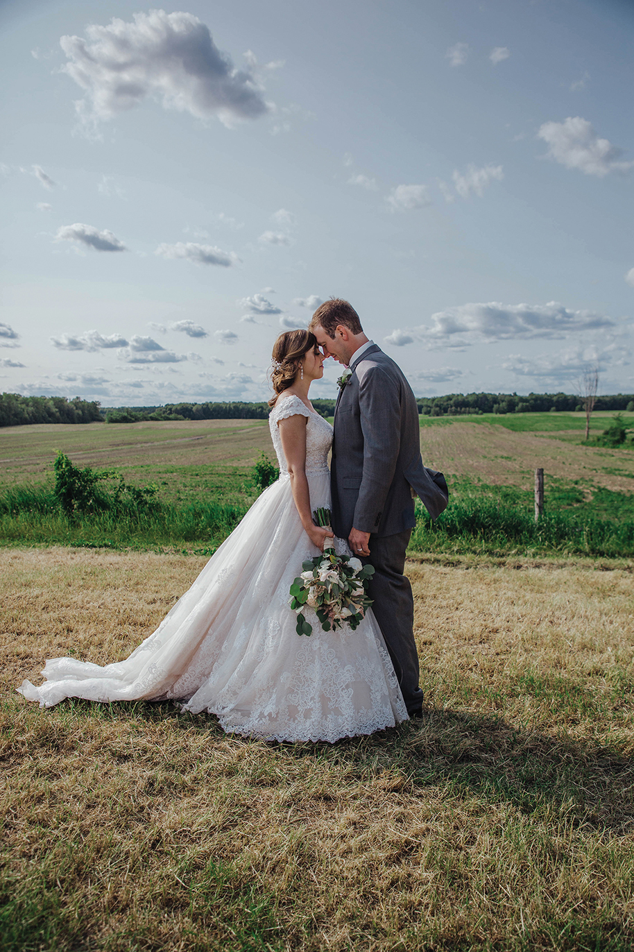 Alexis & James - Ottawa Wedding Magazine